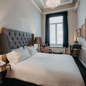 Standard Zimmer mit Kingsize-Bett